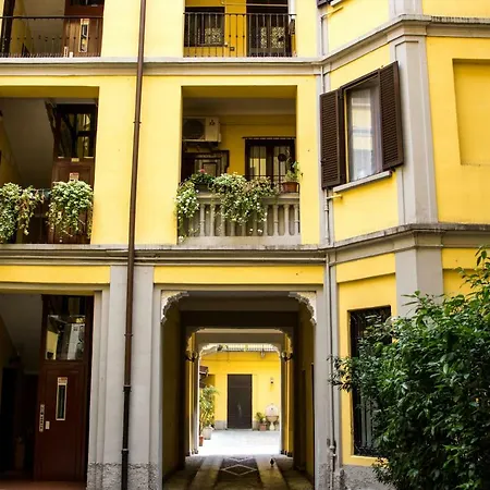Apartment Porta Romana Rentclass Tulipano Mailand